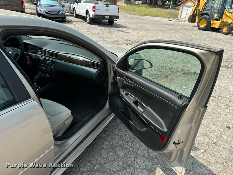 image for item EE7608 2012 Chevrolet Impala LS 