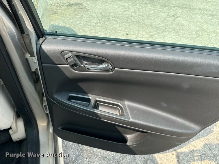 image for item EE7608 2012 Chevrolet Impala LS 