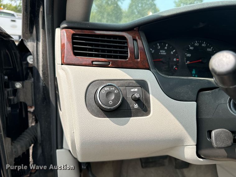 image for item EE7610 2008 Chevrolet Impala LS 