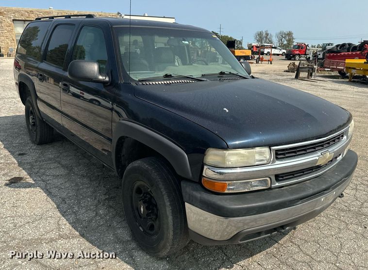 image for item EE7612 2006 Chevrolet Suburban 2500 SUV