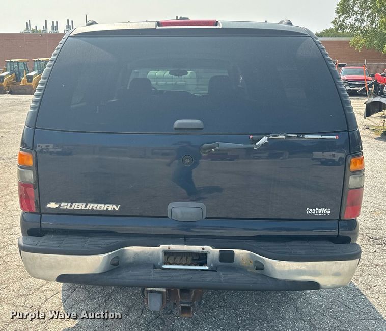 image for item EE7612 2006 Chevrolet Suburban 2500 SUV