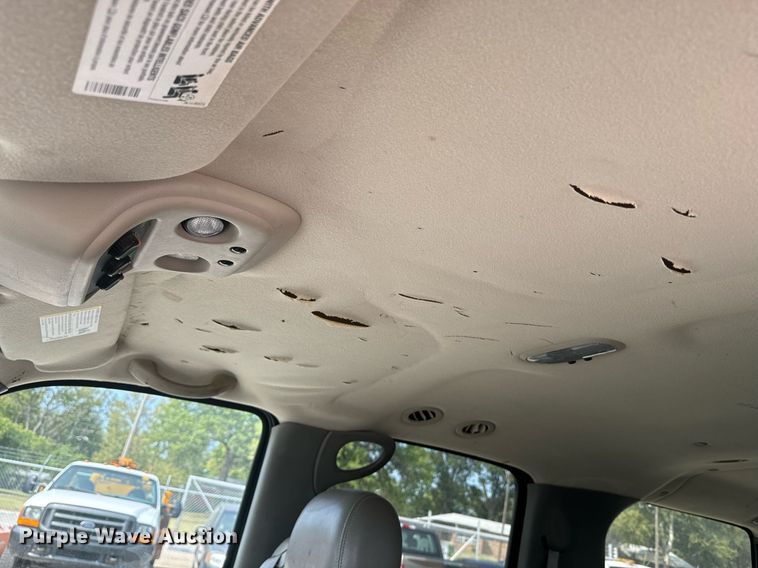 image for item EE7612 2006 Chevrolet Suburban 2500 SUV