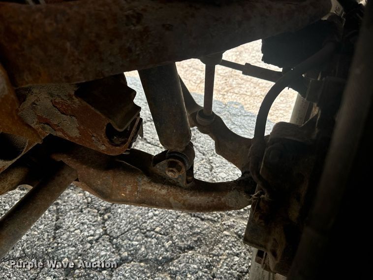 image for item EE7612 2006 Chevrolet Suburban 2500 SUV