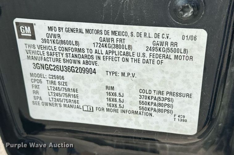 image for item EE7612 2006 Chevrolet Suburban 2500 SUV