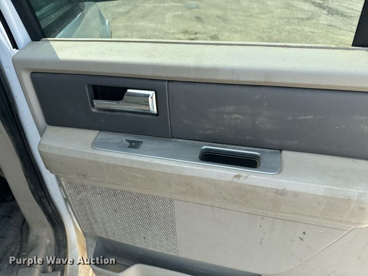 image for item EE7617 2009 Ford Expedition XLT SUV