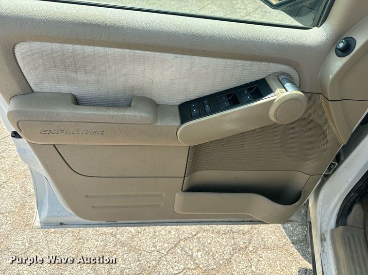 image for item EE7619 2009 Ford  Explorer XLT SUV