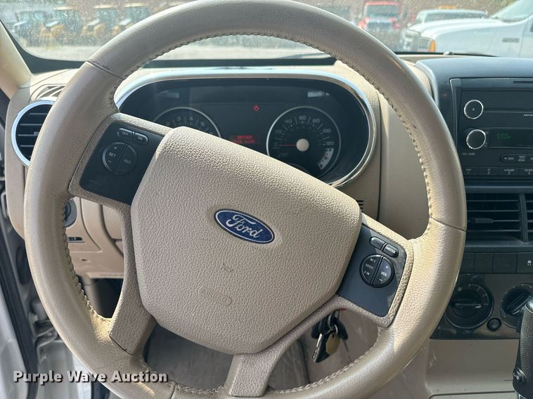 image for item EE7619 2009 Ford  Explorer XLT SUV