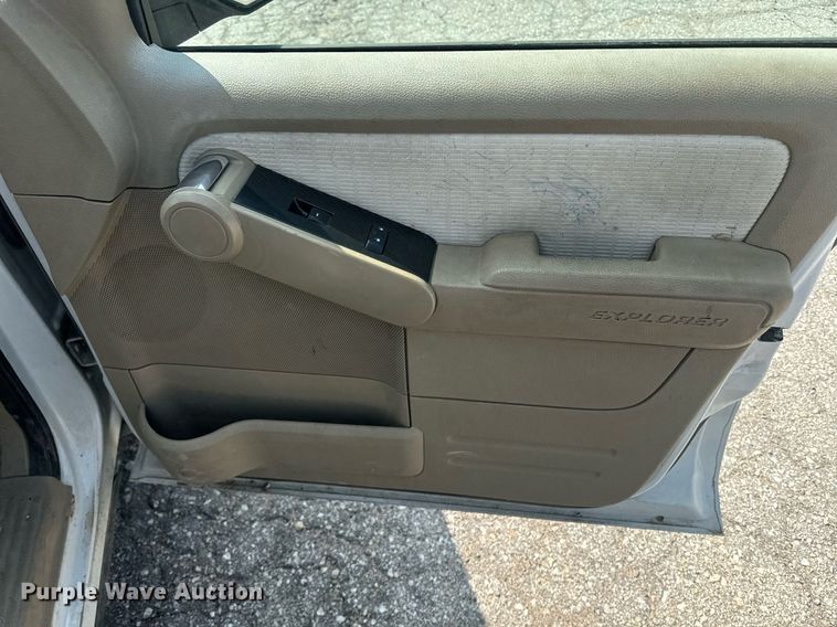 image for item EE7619 2009 Ford  Explorer XLT SUV