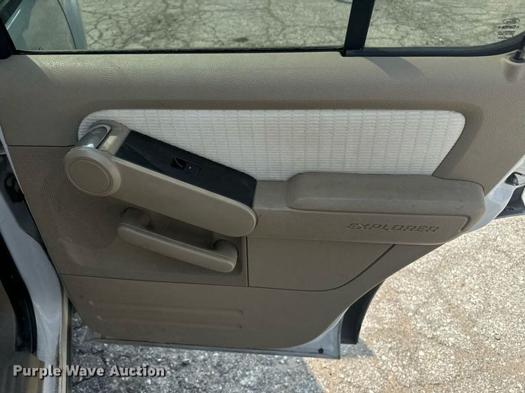 image for item EE7619 2009 Ford  Explorer XLT SUV