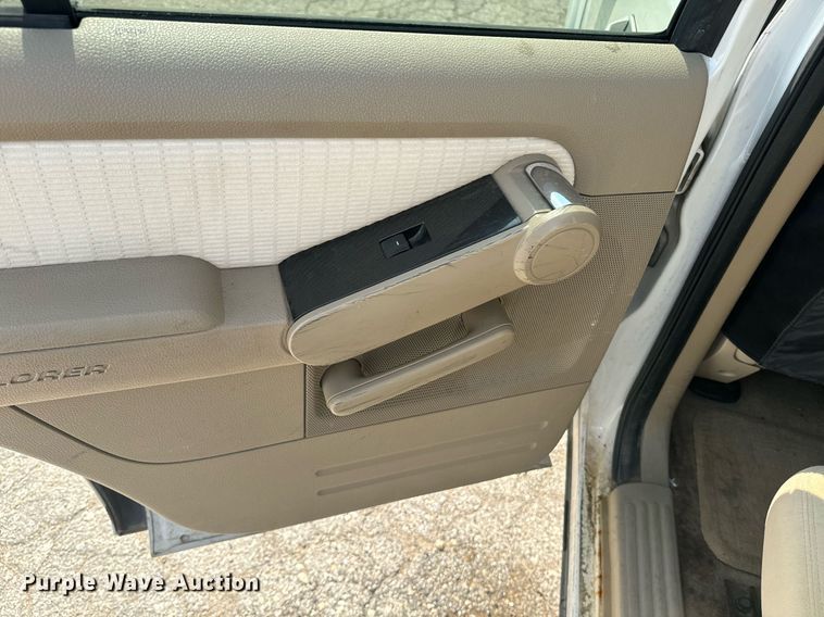 image for item EE7619 2009 Ford  Explorer XLT SUV
