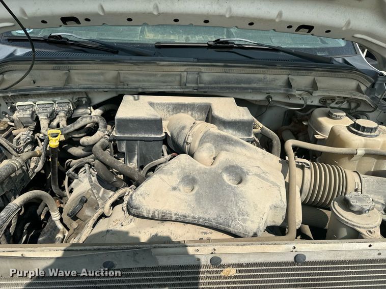 image for item EE7622 2011 Ford F350 Super Duty Crew Cab utility bed pickup truck