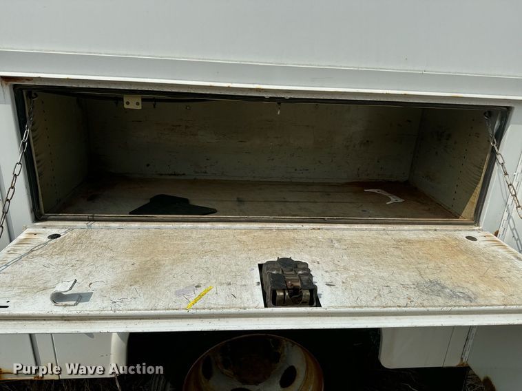 image for item EE7624 2012 Ford F450 Super Duty SuperCab utility / service truck