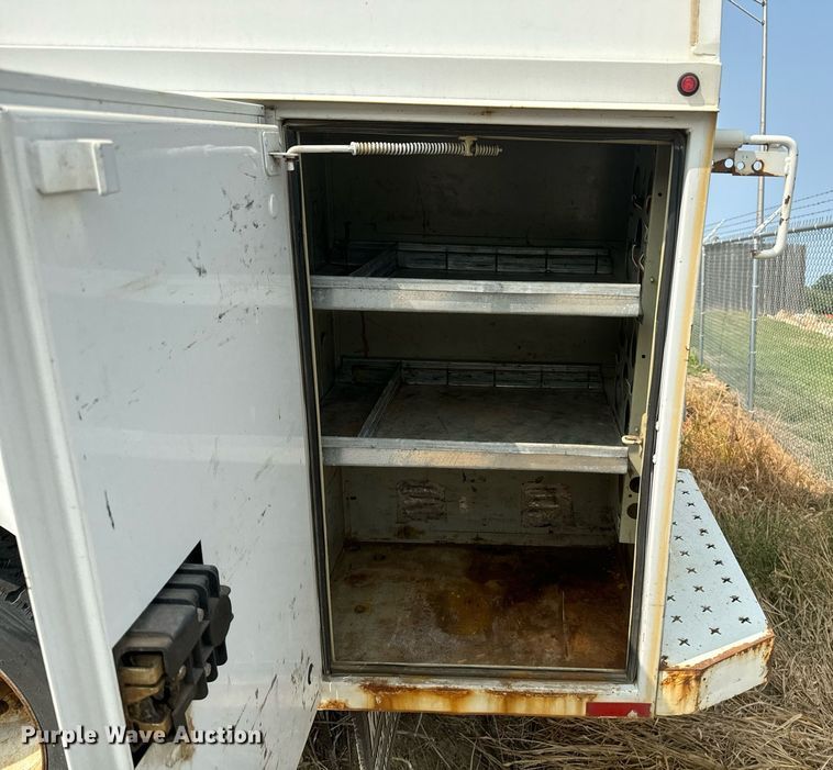 image for item EE7624 2012 Ford F450 Super Duty SuperCab utility / service truck