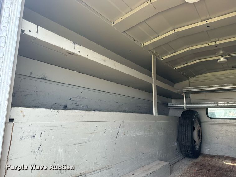 image for item EE7624 2012 Ford F450 Super Duty SuperCab utility / service truck