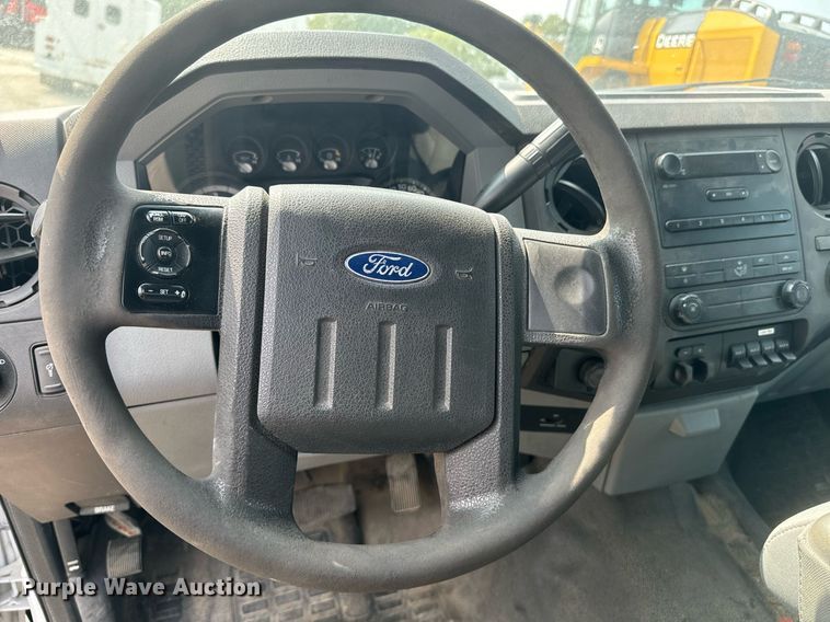 image for item EE7624 2012 Ford F450 Super Duty SuperCab utility / service truck