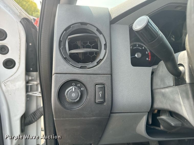 image for item EE7624 2012 Ford F450 Super Duty SuperCab utility / service truck