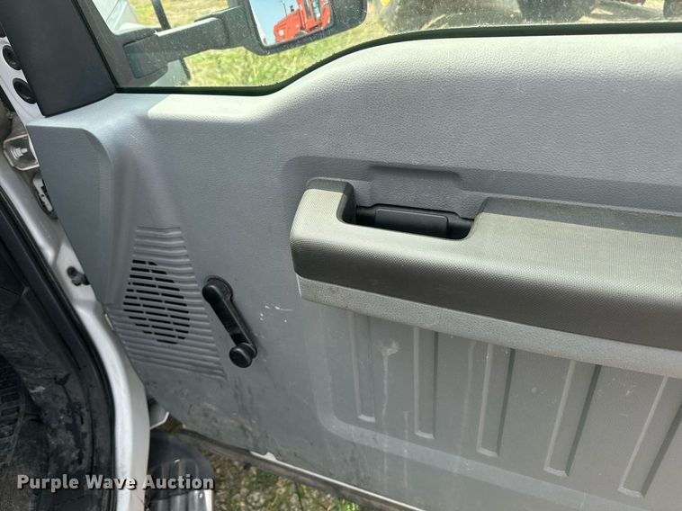 image for item EE7624 2012 Ford F450 Super Duty SuperCab utility / service truck