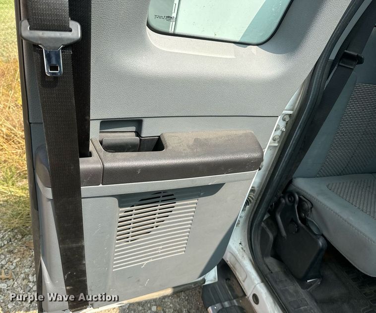 image for item EE7624 2012 Ford F450 Super Duty SuperCab utility / service truck