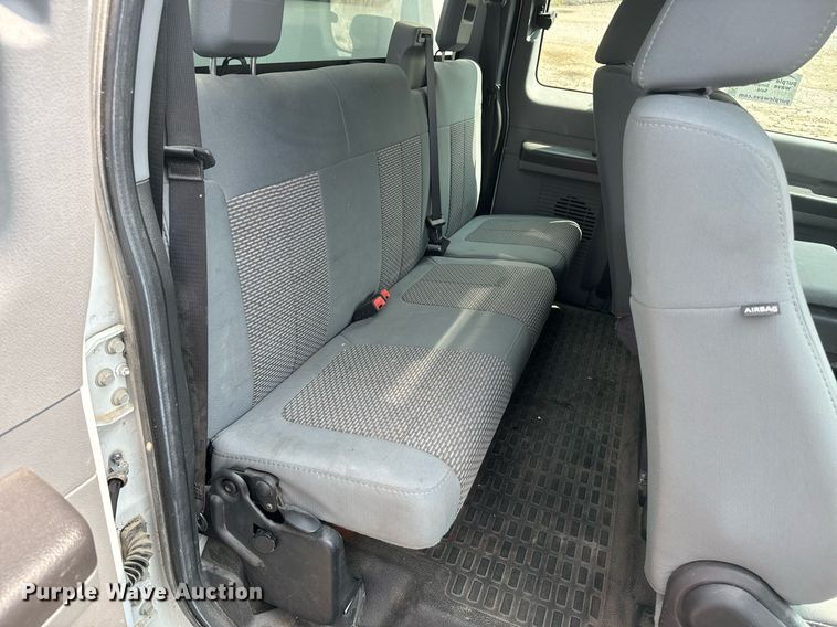 image for item EE7624 2012 Ford F450 Super Duty SuperCab utility / service truck