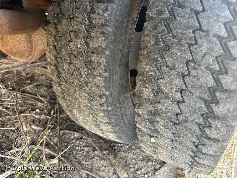 image for item EE7624 2012 Ford F450 Super Duty SuperCab utility / service truck