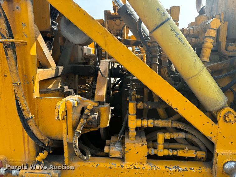 image for item EE7625 1999 Ford F550 drilling rig truck