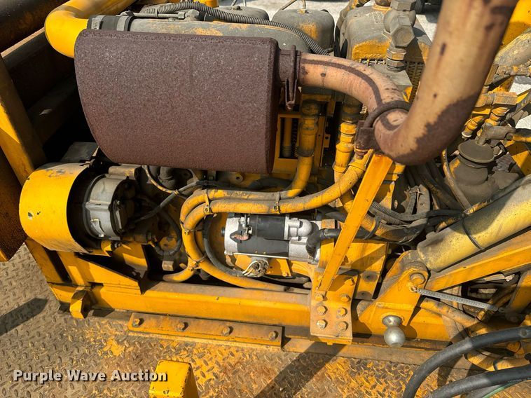 image for item EE7625 1999 Ford F550 drilling rig truck