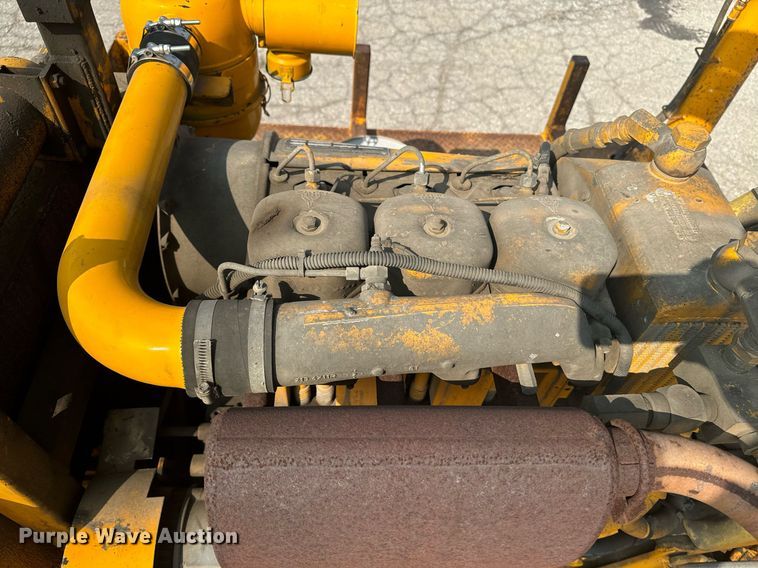 image for item EE7625 1999 Ford F550 drilling rig truck