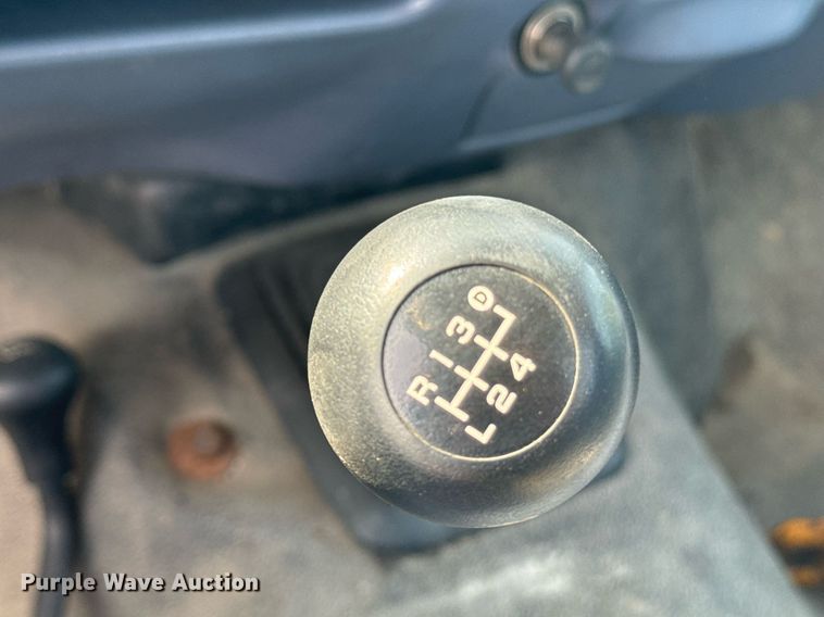 image for item EE7625 1999 Ford F550 drilling rig truck