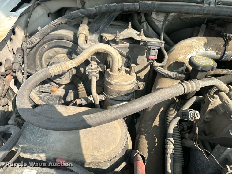 image for item EE7625 1999 Ford F550 drilling rig truck