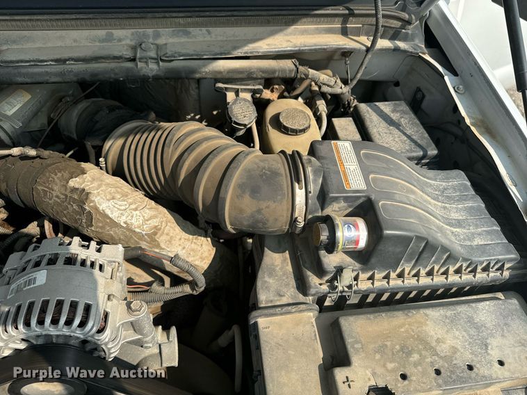 image for item EE7625 1999 Ford F550 drilling rig truck