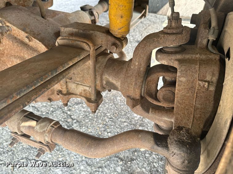 image for item EE7625 1999 Ford F550 drilling rig truck