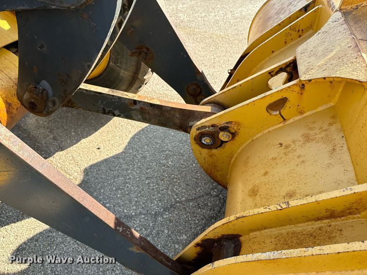 image for item EE7626 2005 John Deere 444J wheel loader