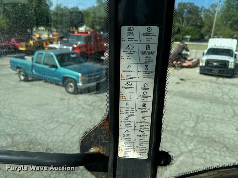 image for item EE7626 2005 John Deere 444J wheel loader