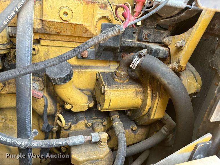 image for item EE7626 2005 John Deere 444J wheel loader