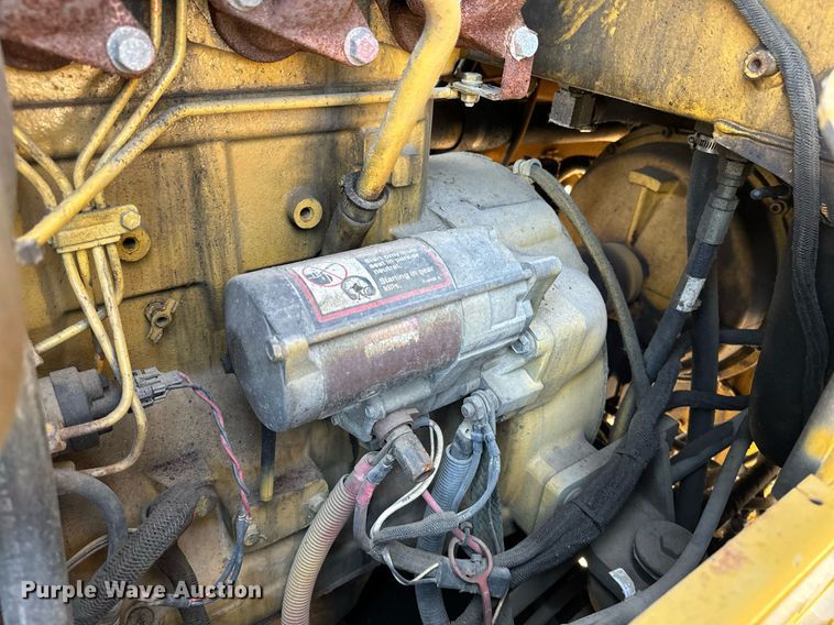 image for item EE7626 2005 John Deere 444J wheel loader