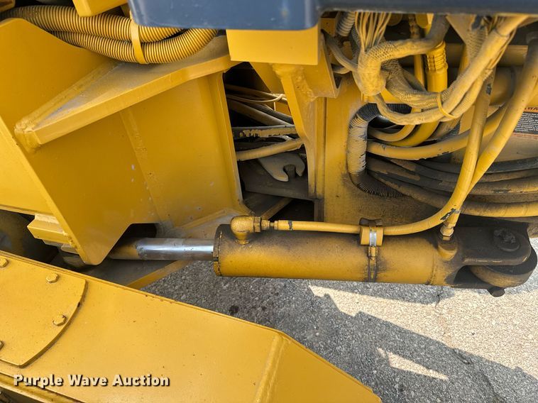 image for item EE7628 2004 John Deere 670CH motor grader