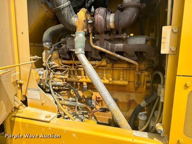 image for item EE7628 2004 John Deere 670CH motor grader
