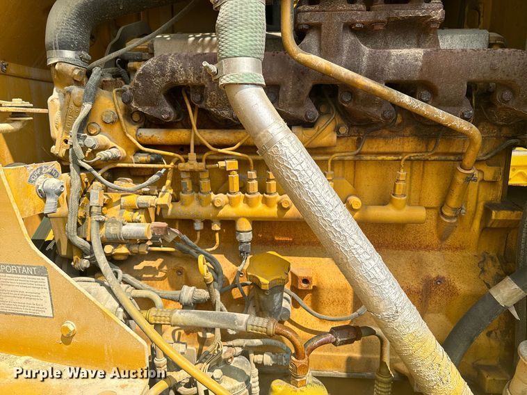 image for item EE7628 2004 John Deere 670CH motor grader