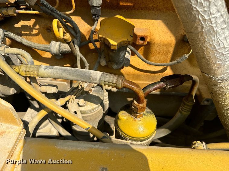 image for item EE7628 2004 John Deere 670CH motor grader