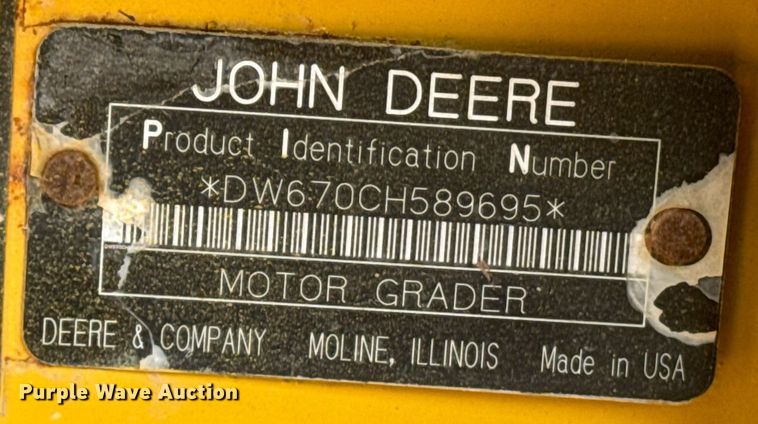 image for item EE7628 2004 John Deere 670CH motor grader