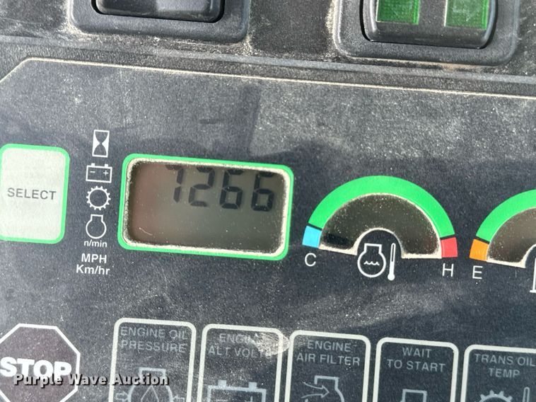 image for item EE7628 2004 John Deere 670CH motor grader