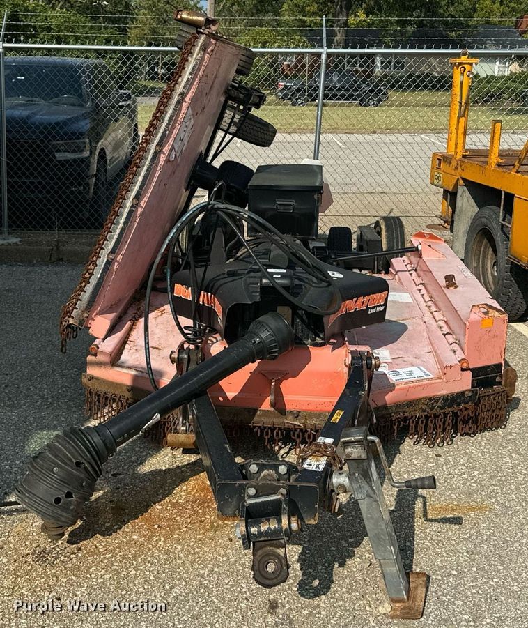 image for item EE7629 2011 Land Pride RCB6610 rotary mower