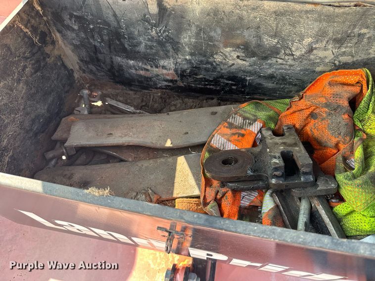 image for item EE7629 2011 Land Pride RCB6610 rotary mower