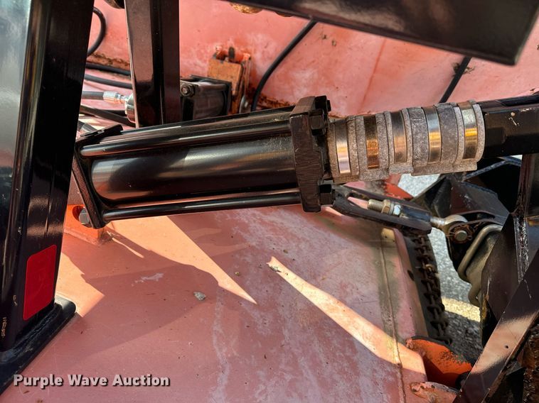 image for item EE7629 2011 Land Pride RCB6610 rotary mower