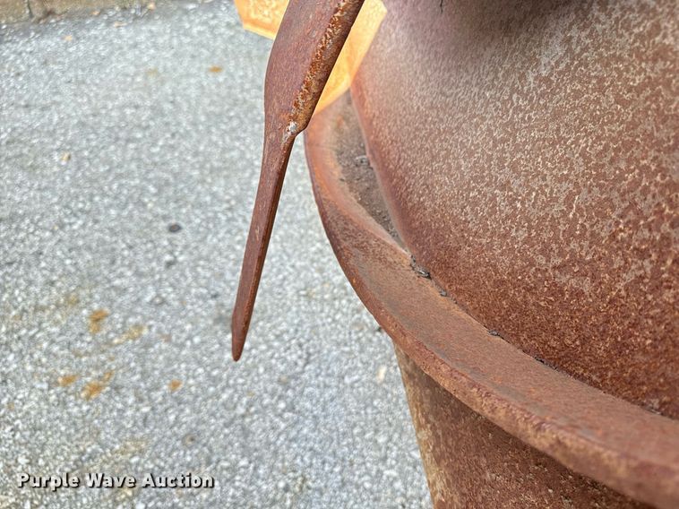 image for item EE7629 2011 Land Pride RCB6610 rotary mower