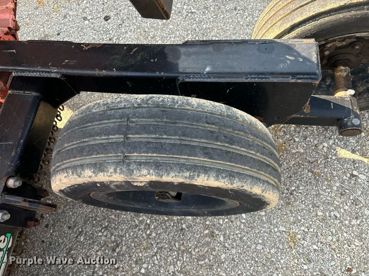 image for item EE7629 2011 Land Pride RCB6610 rotary mower