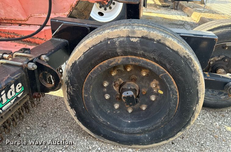 image for item EE7629 2011 Land Pride RCB6610 rotary mower