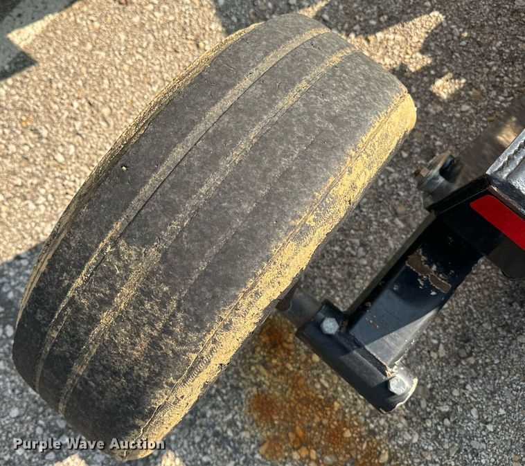 image for item EE7629 2011 Land Pride RCB6610 rotary mower