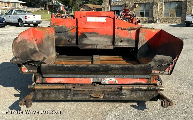 image for item EE7630 2000 LeeBoy 8500T paver