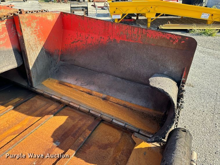 image for item EE7630 2000 LeeBoy 8500T paver